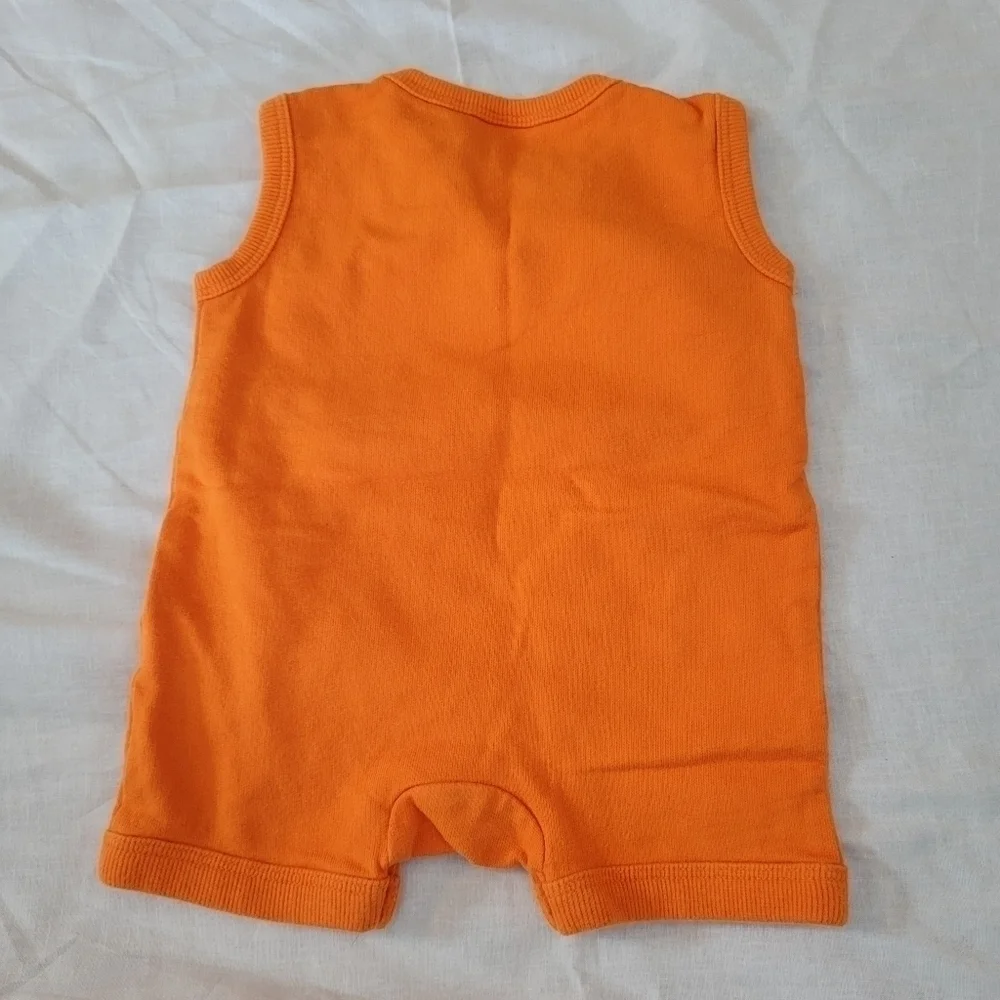 Old Navy vintage orange sleeveless snap bottom octopus 